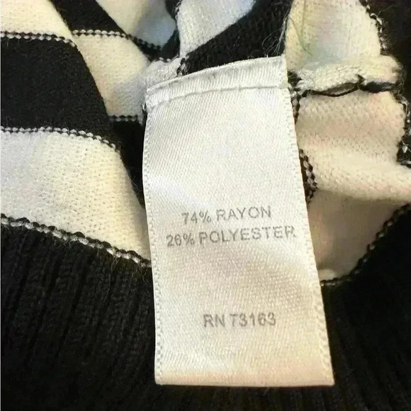 Cable & Gauge Sweater Cowl Neck Varying Striped White & Black Size L - Picture 4 of 5